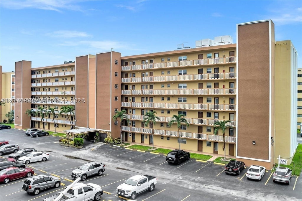 Photo of 500 NE 12th Ave #108, Hallandale Beach, FL 33009 (MLS # A12111660)