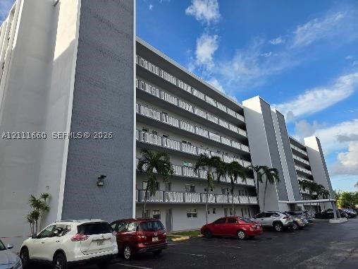 500 NE 12th Ave 108