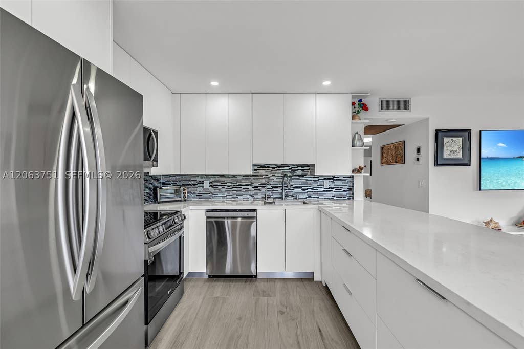 Photo of 2109 Oakridge V #2109, Deerfield Beach, FL 33442 (MLS # A12063751)