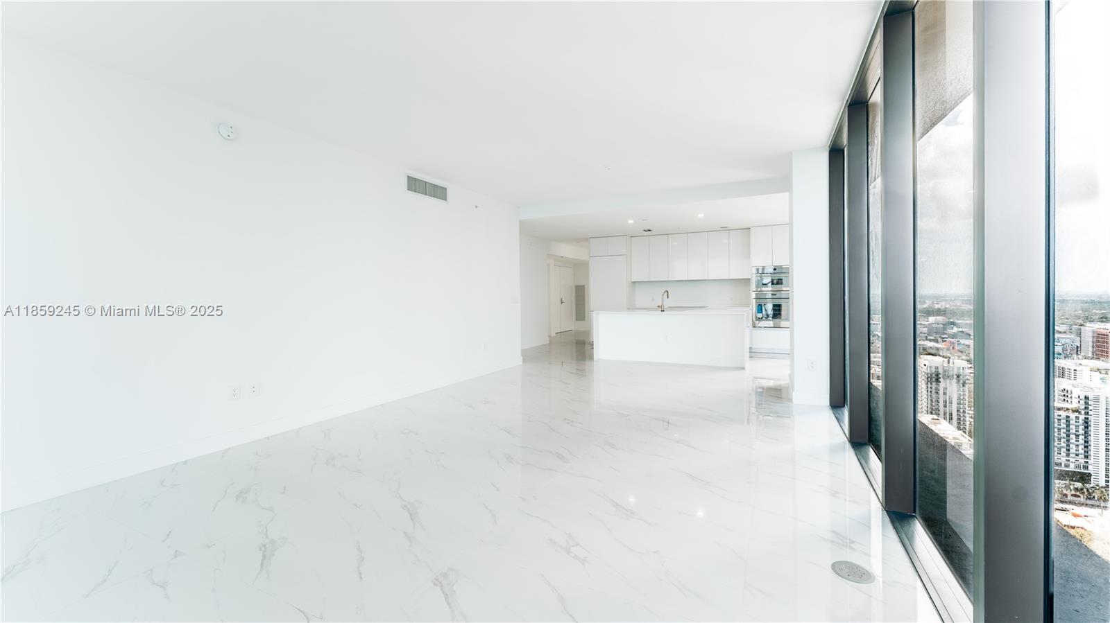 ARIA RESERVE SOUTH TOWER - Residential Lease