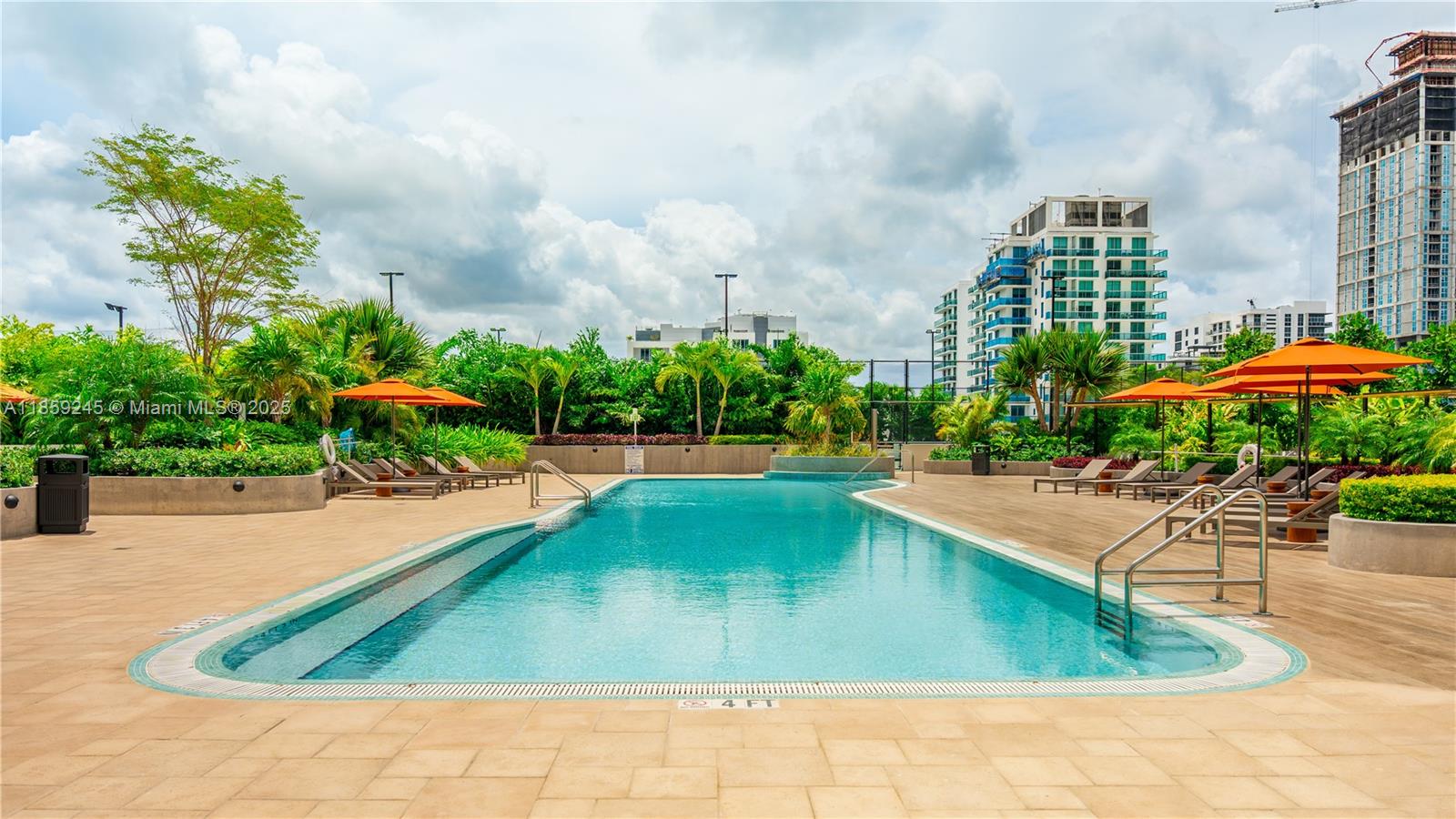 ARIA RESERVE SOUTH TOWER - Residential Lease