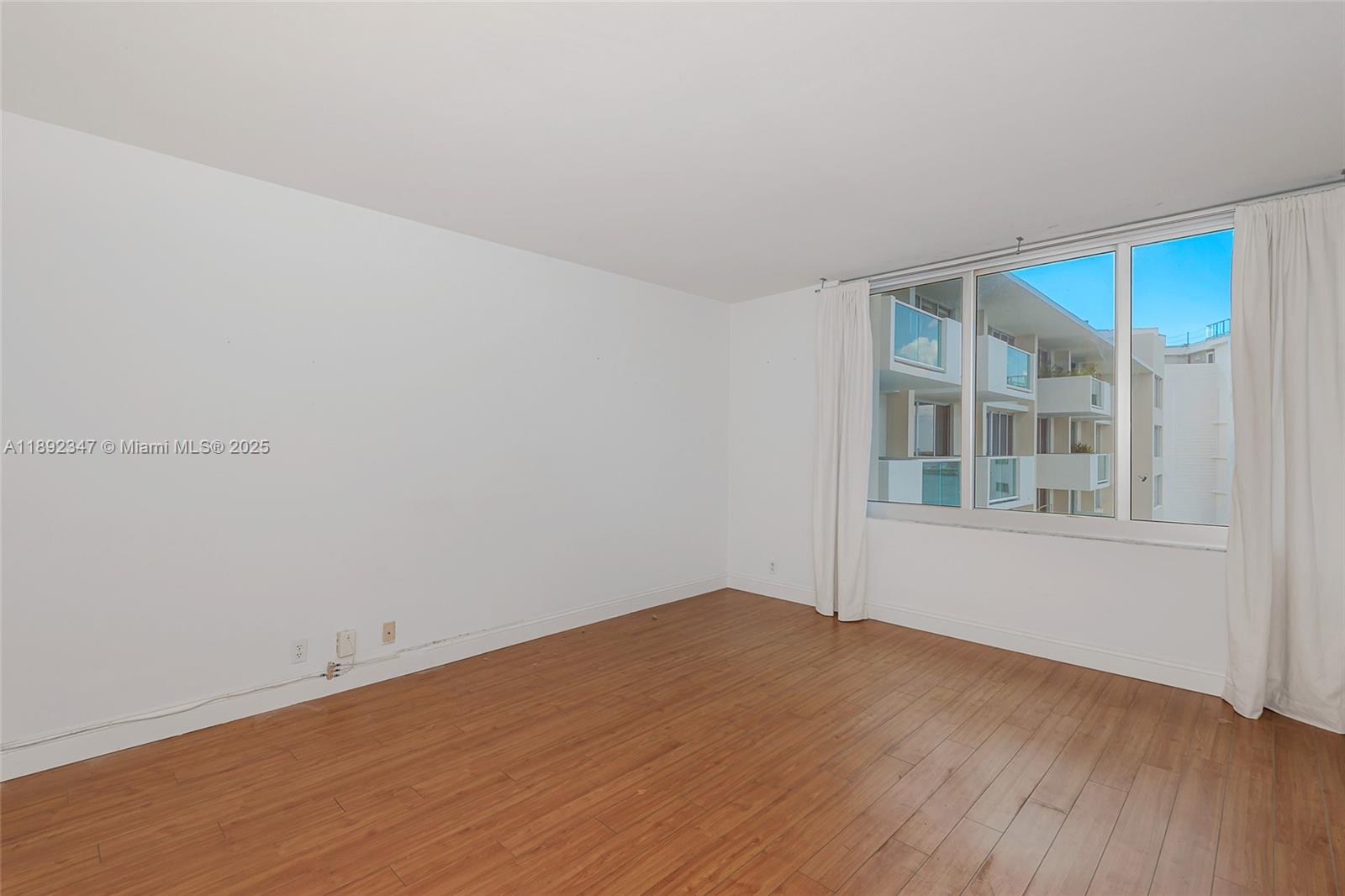MIRADOR 1200 CONDO - Residential