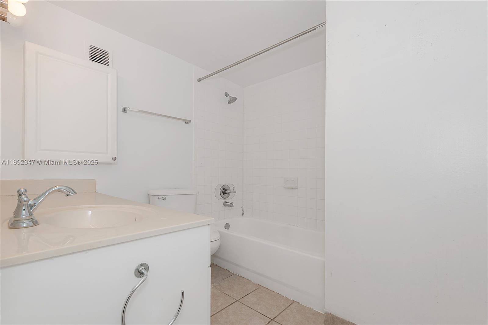 MIRADOR 1200 CONDO - Residential