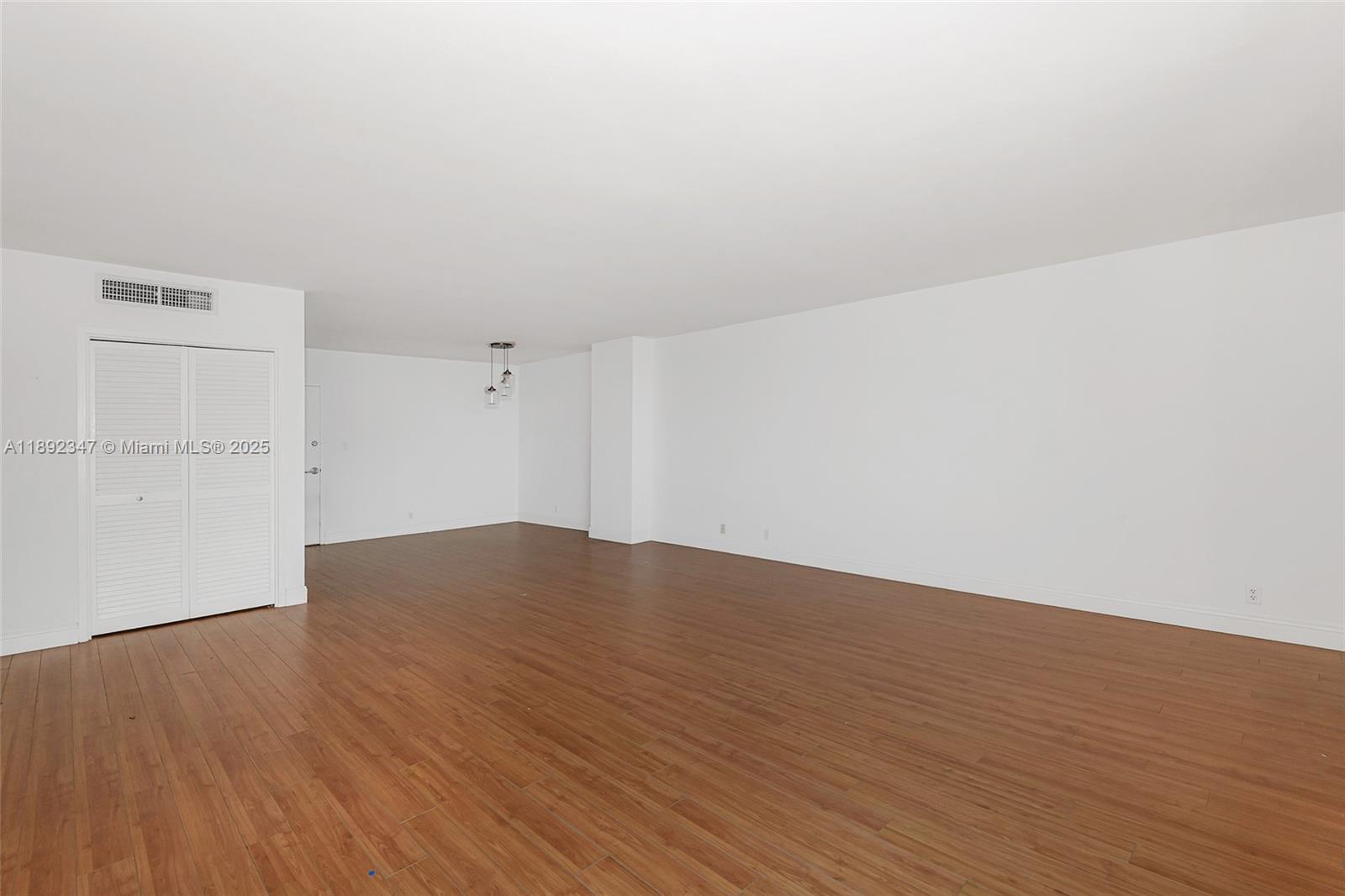 MIRADOR 1200 CONDO - Residential