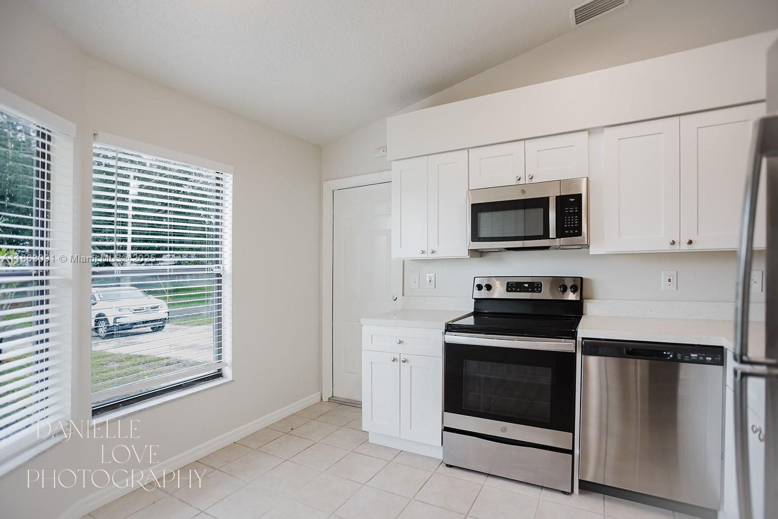 PORT ST LUCIE SECTION 19 - Residential