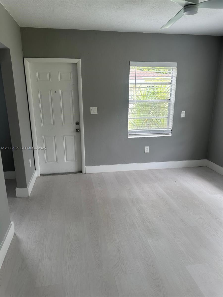 EVERGLADE LAND SALES CO - Residential Lease