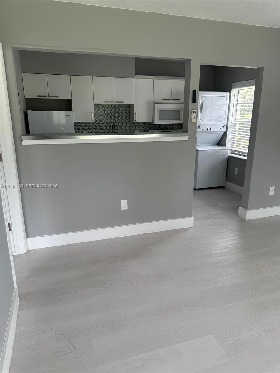EVERGLADE LAND SALES CO - Residential Lease