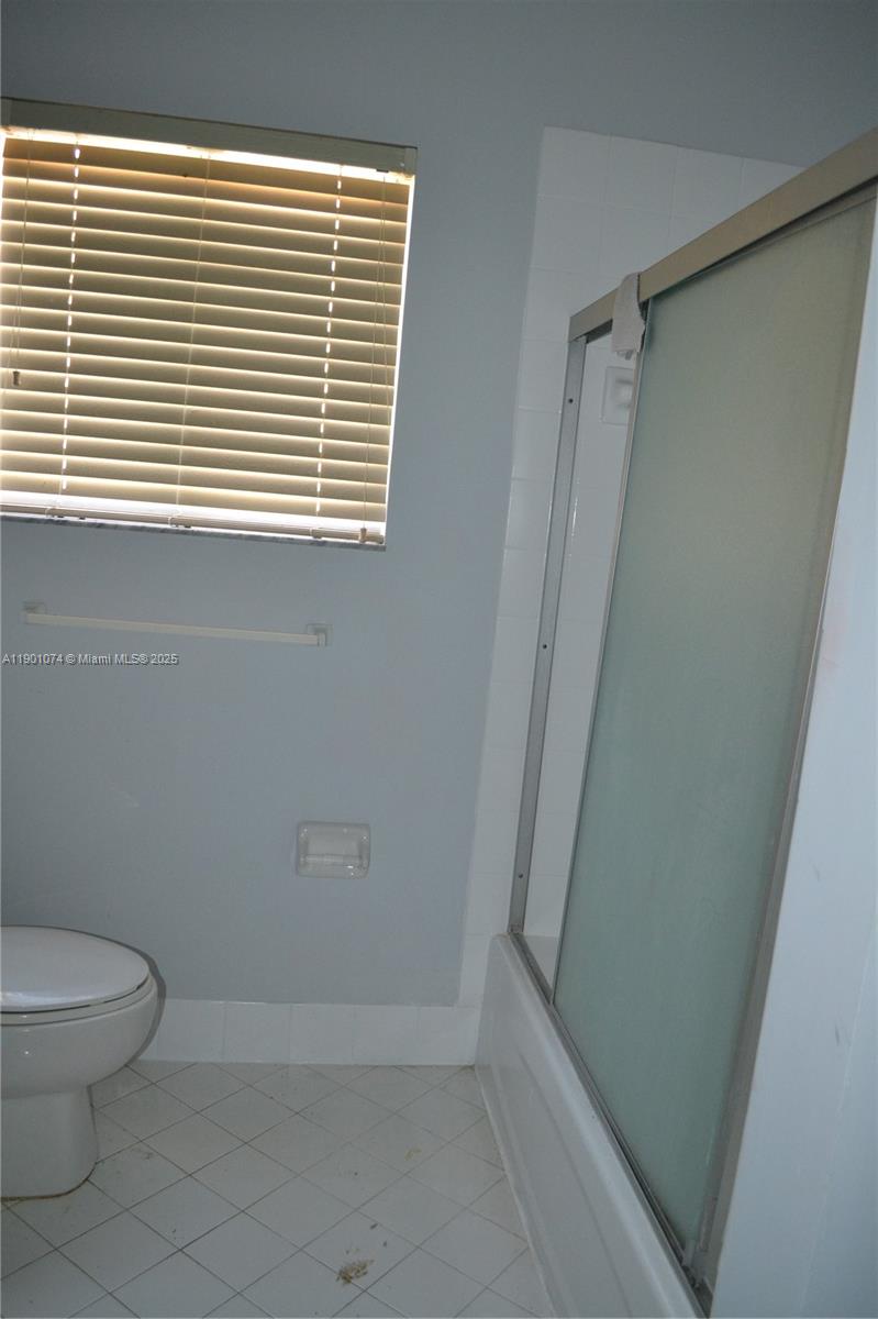 LAKES BY THE BAY DAY - Residential Lease