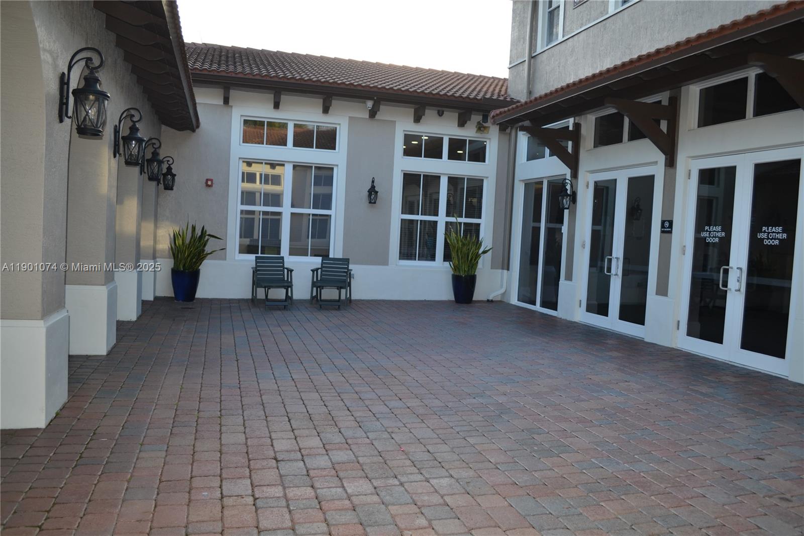 LAKES BY THE BAY DAY - Residential Lease