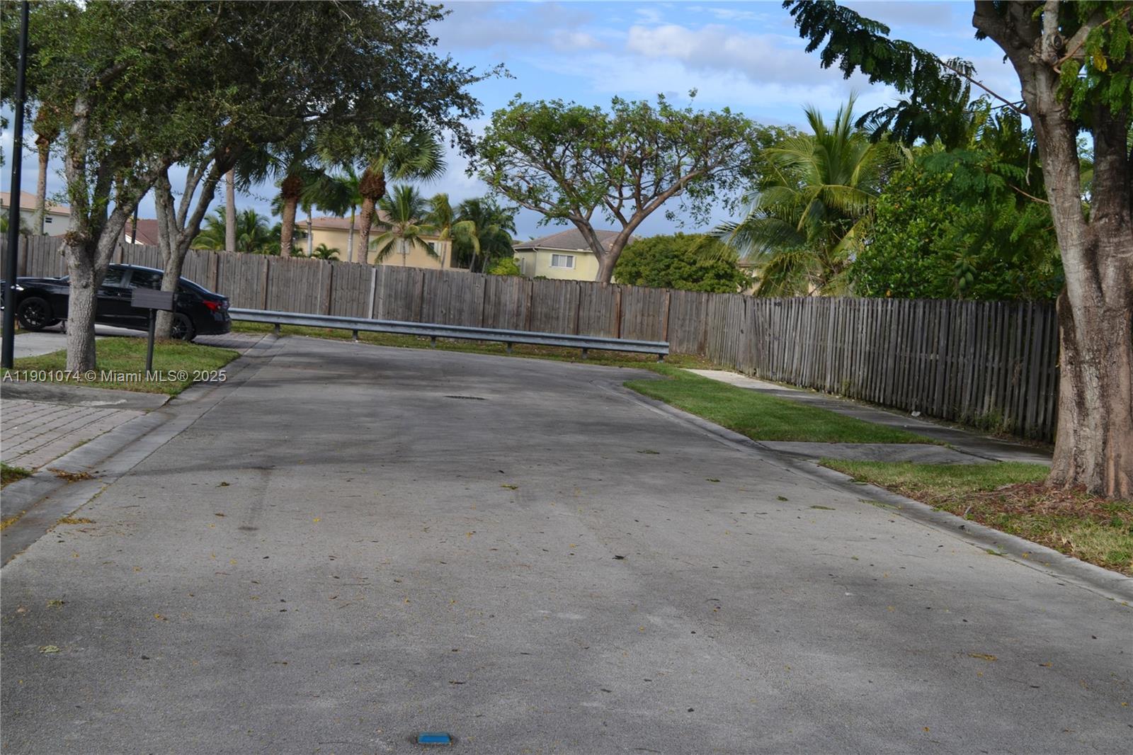 LAKES BY THE BAY DAY - Residential Lease