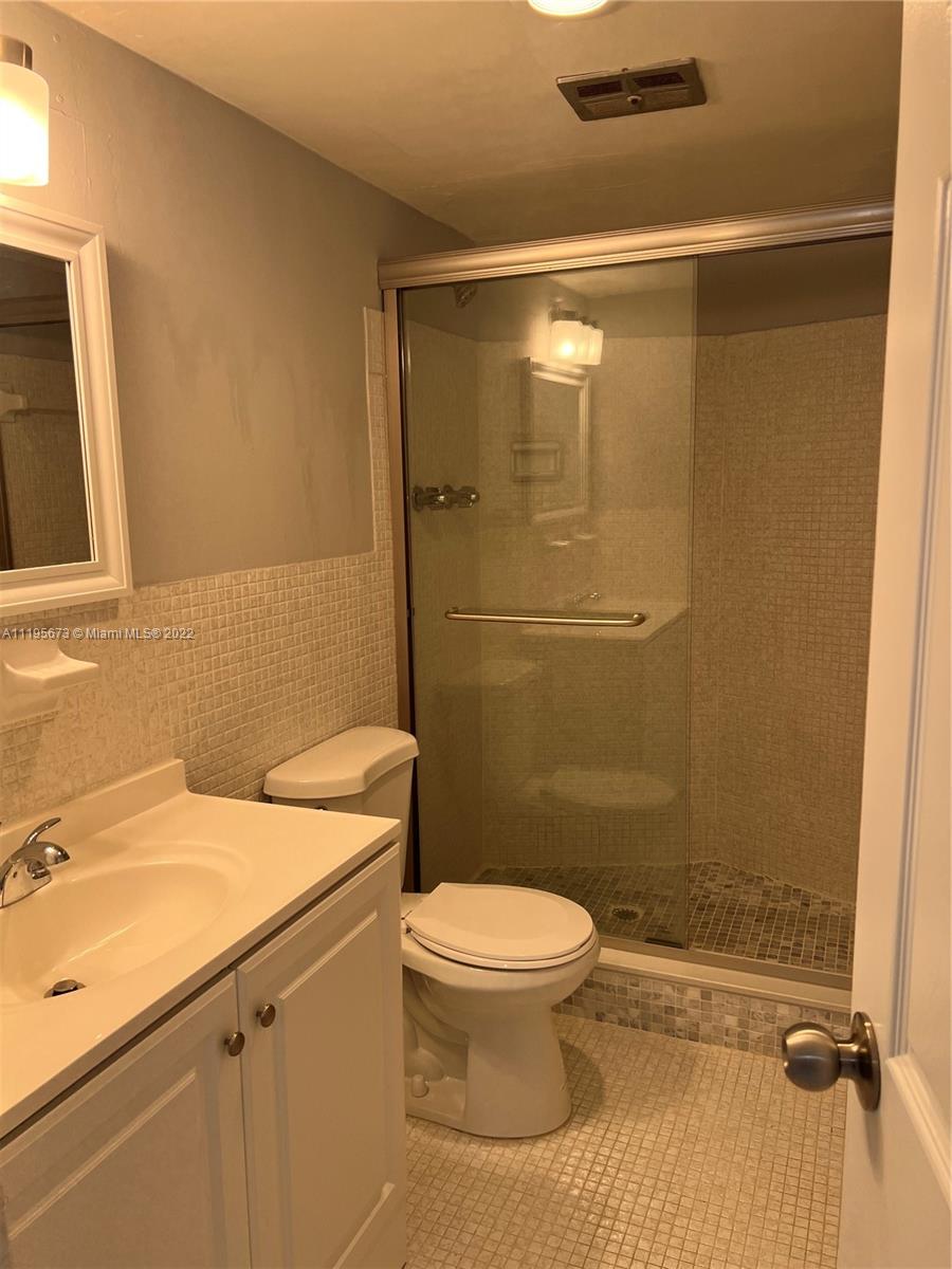 1475 TERRA TOWERS CONDO - Residential Lease