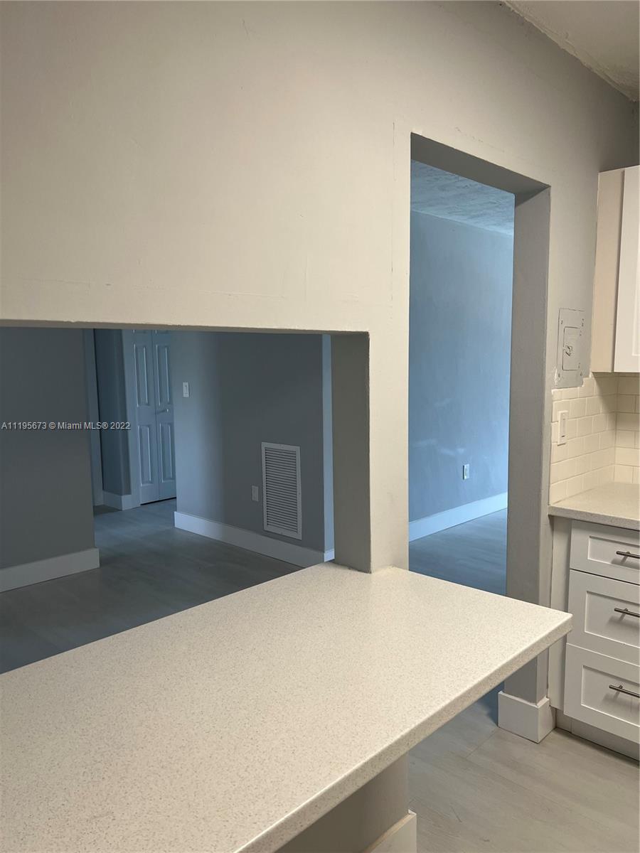 1475 TERRA TOWERS CONDO - Residential Lease