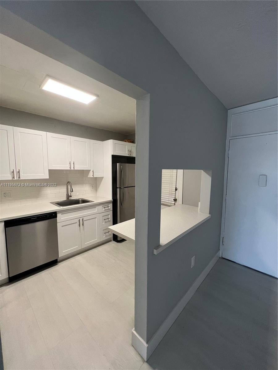 1475 TERRA TOWERS CONDO - Residential Lease