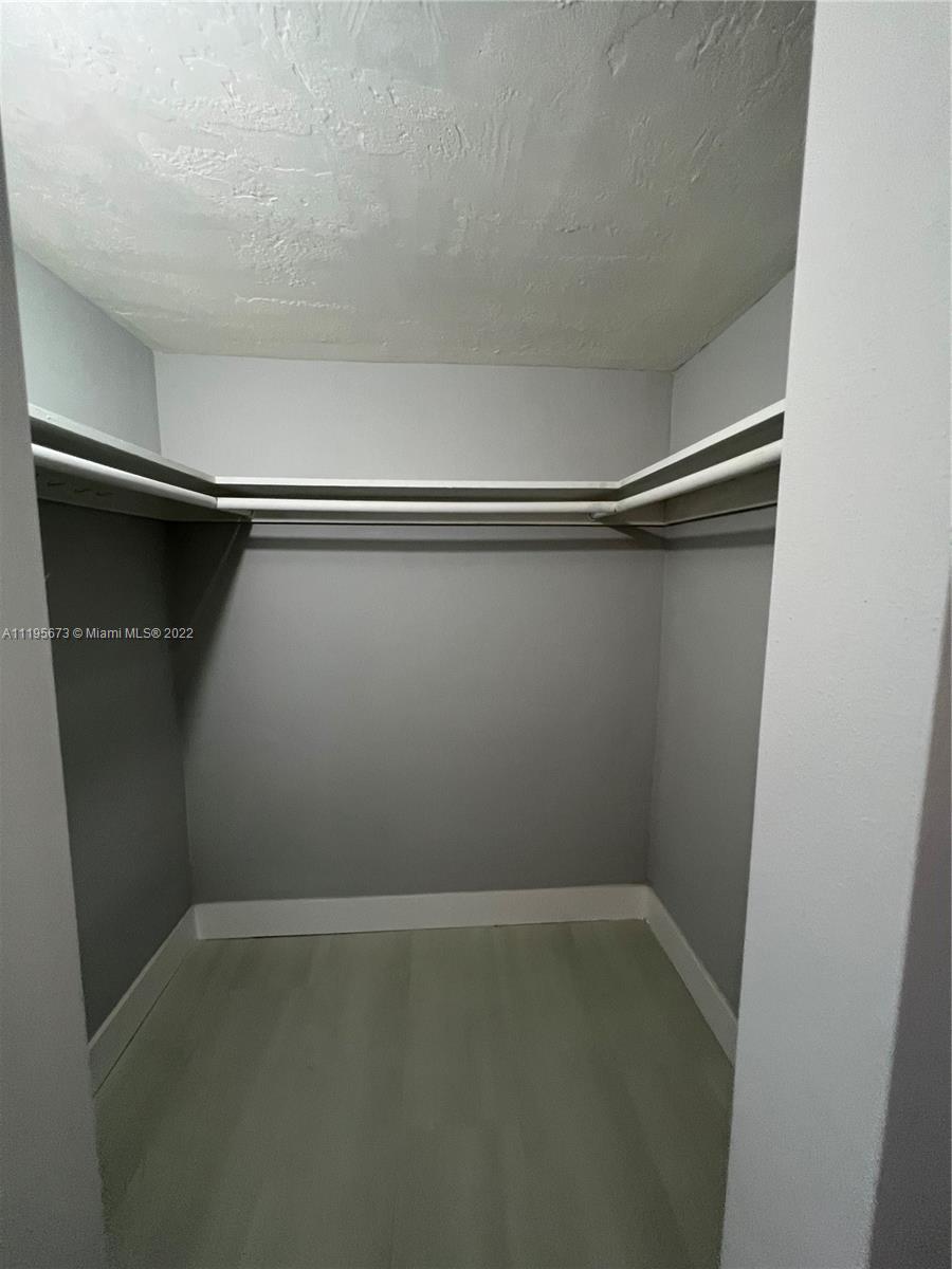 1475 TERRA TOWERS CONDO - Residential Lease