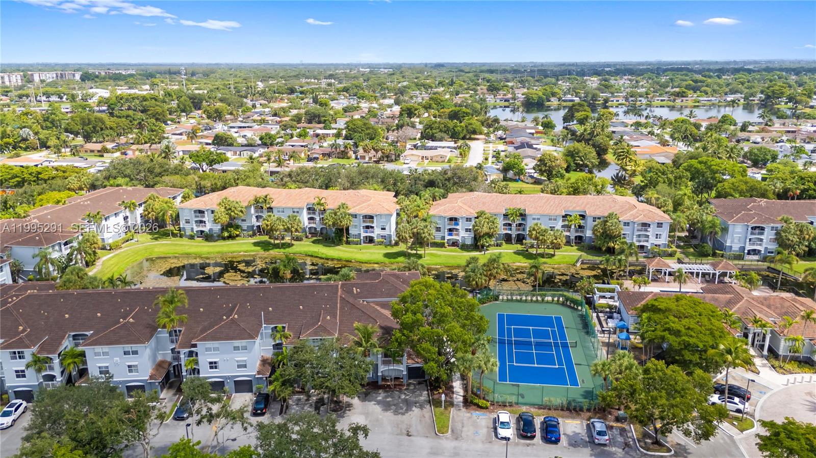 LA VIA CONDO - Residential