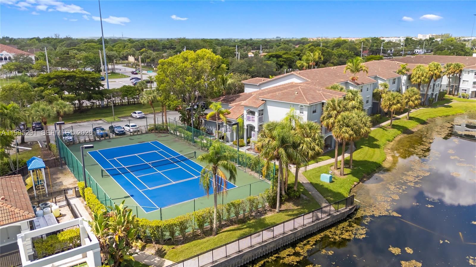 LA VIA CONDO - Residential