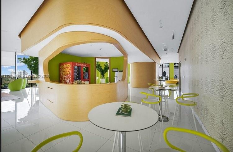 PARAISO BAYVIEWS CONDO - Residential