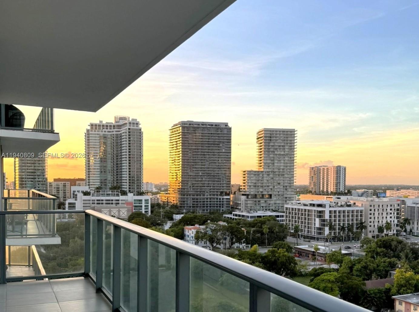 PARAISO BAYVIEWS CONDO - Residential