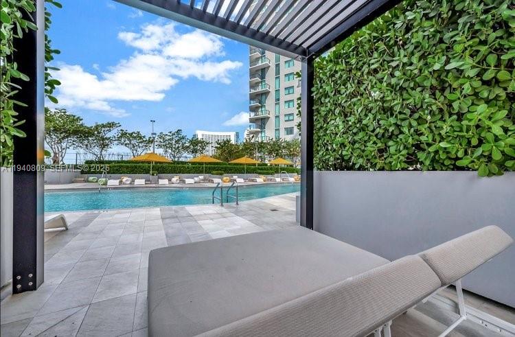 PARAISO BAYVIEWS CONDO - Residential