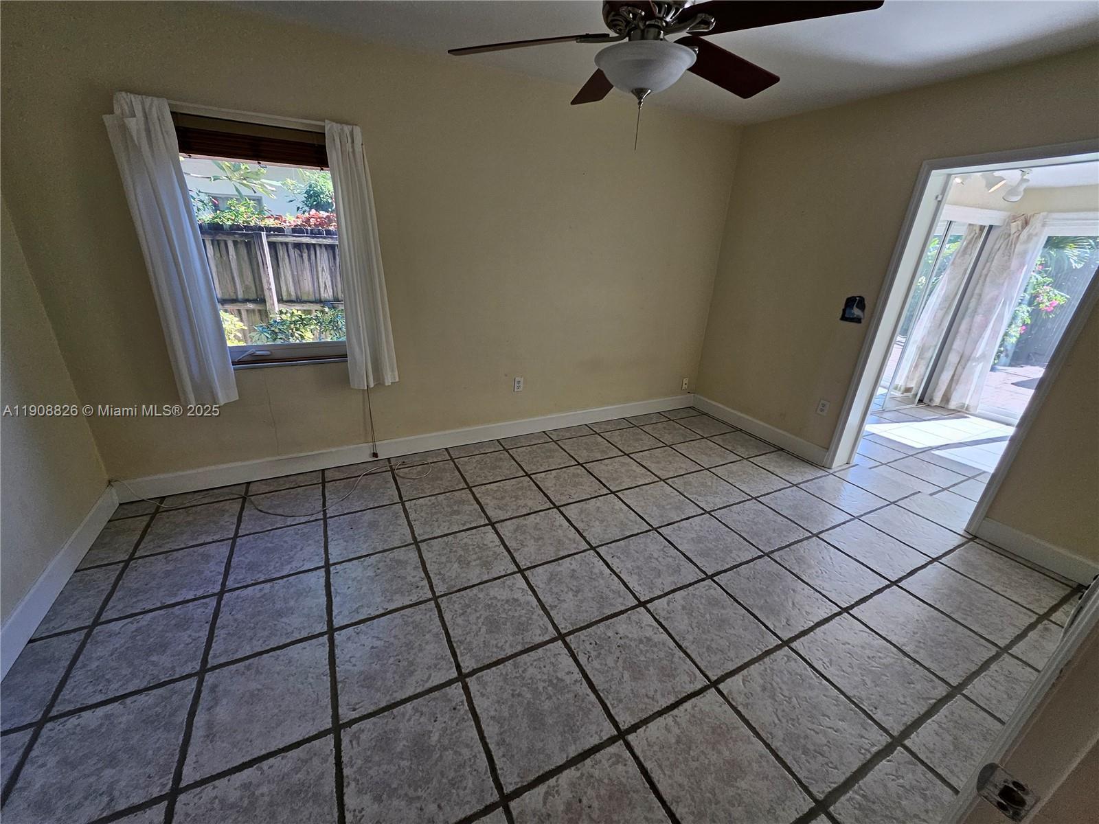 CORAL GARDENS - Residential Lease