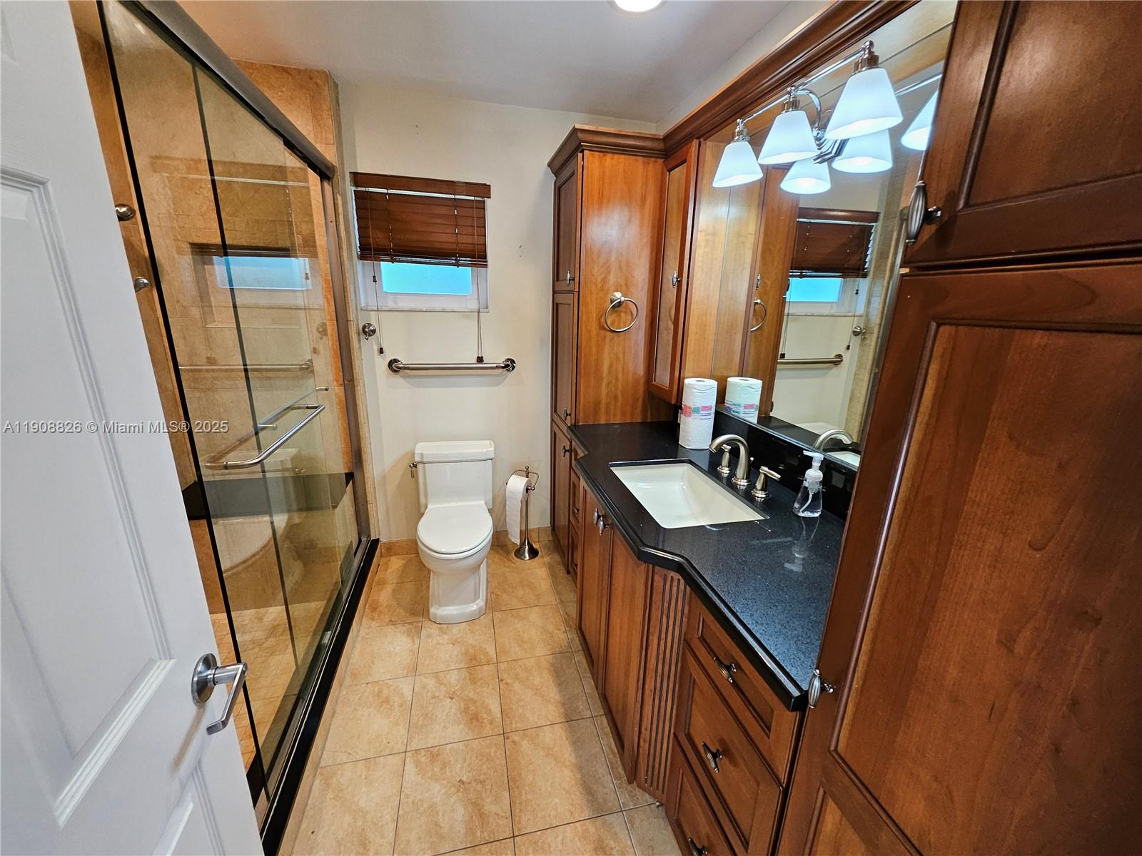 CORAL GARDENS - Residential Lease