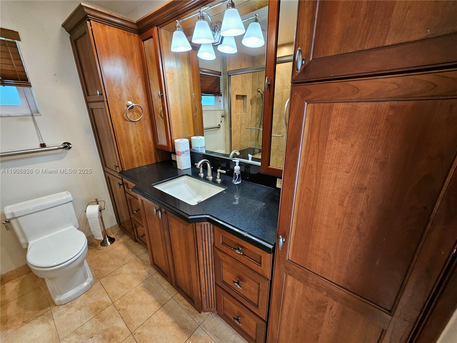 CORAL GARDENS - Residential Lease