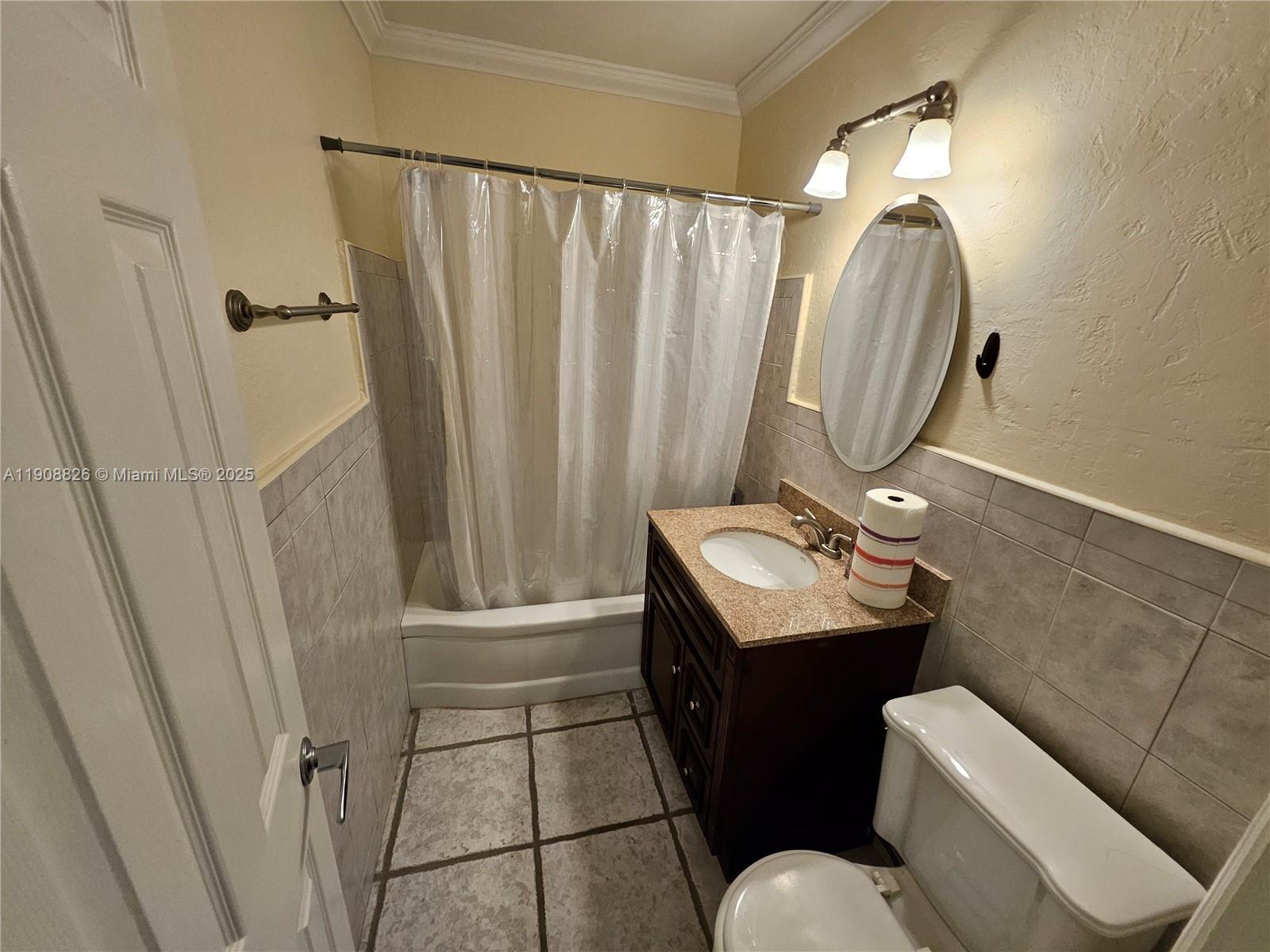 CORAL GARDENS - Residential Lease