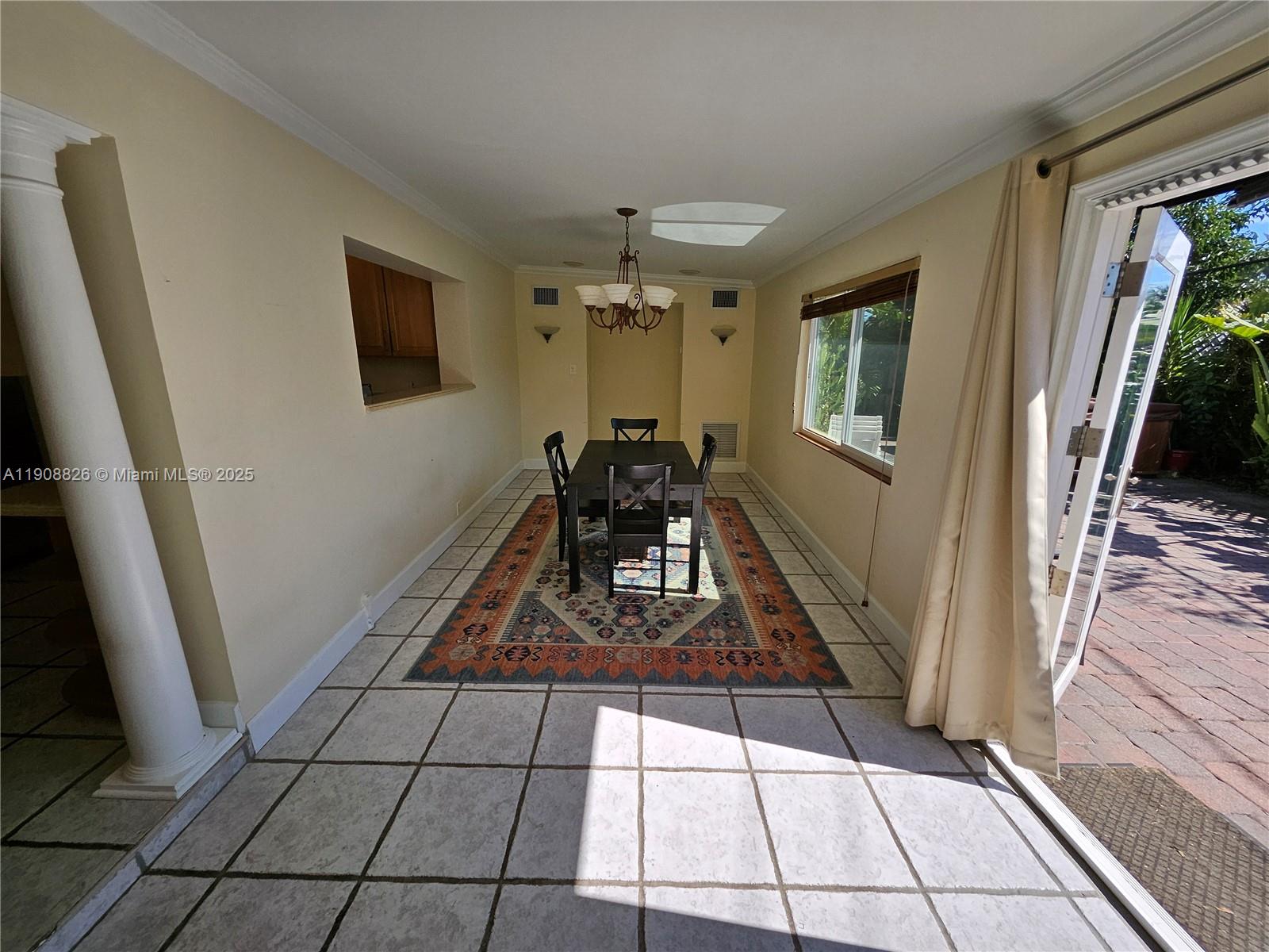 CORAL GARDENS - Residential Lease