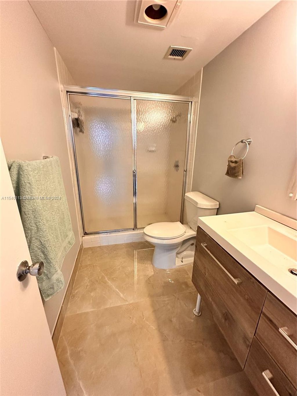 Photo of 901 Hillcrest Dr #315, Hollywood, FL 33021 (MLS # A11540113)