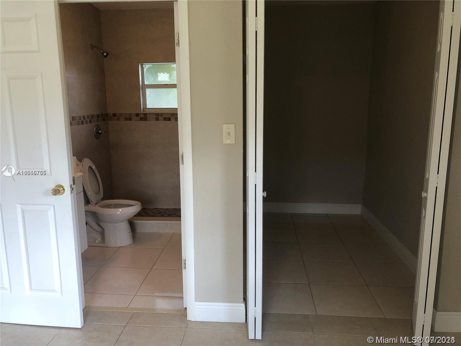 HIALEAH HEIGHTS - Residential Lease