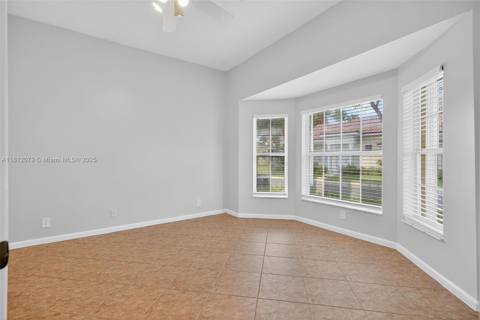 VILLAS AT MANGROVE BAY CO - Residential