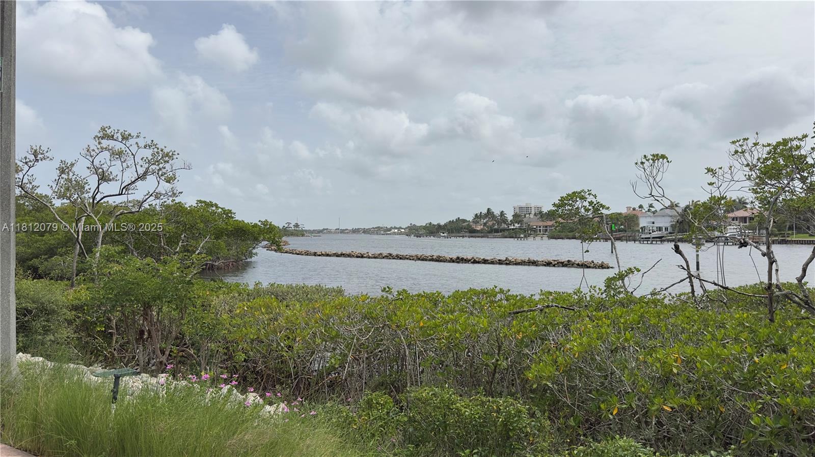 VILLAS AT MANGROVE BAY CO - Residential