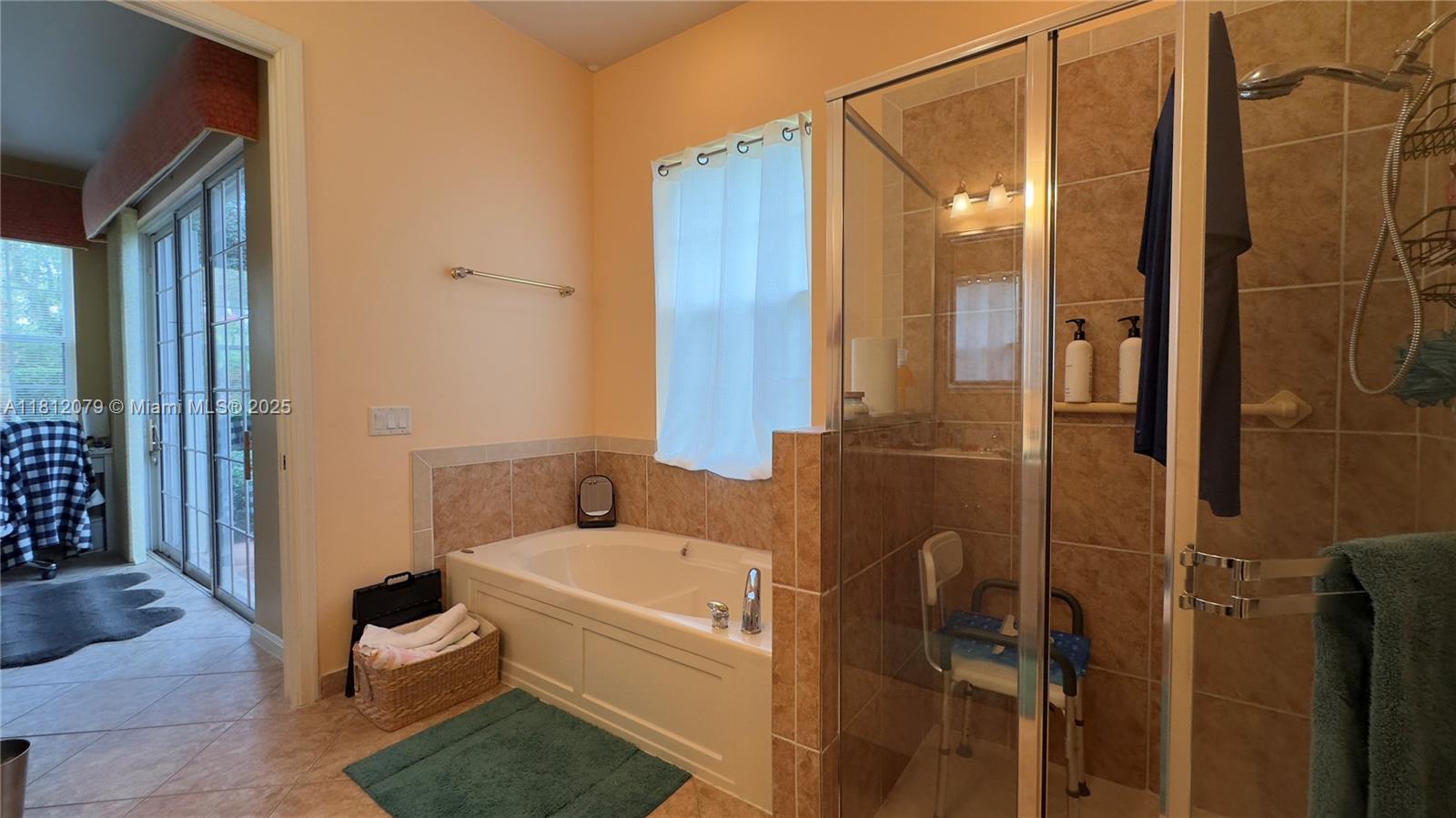 VILLAS AT MANGROVE BAY CO - Residential