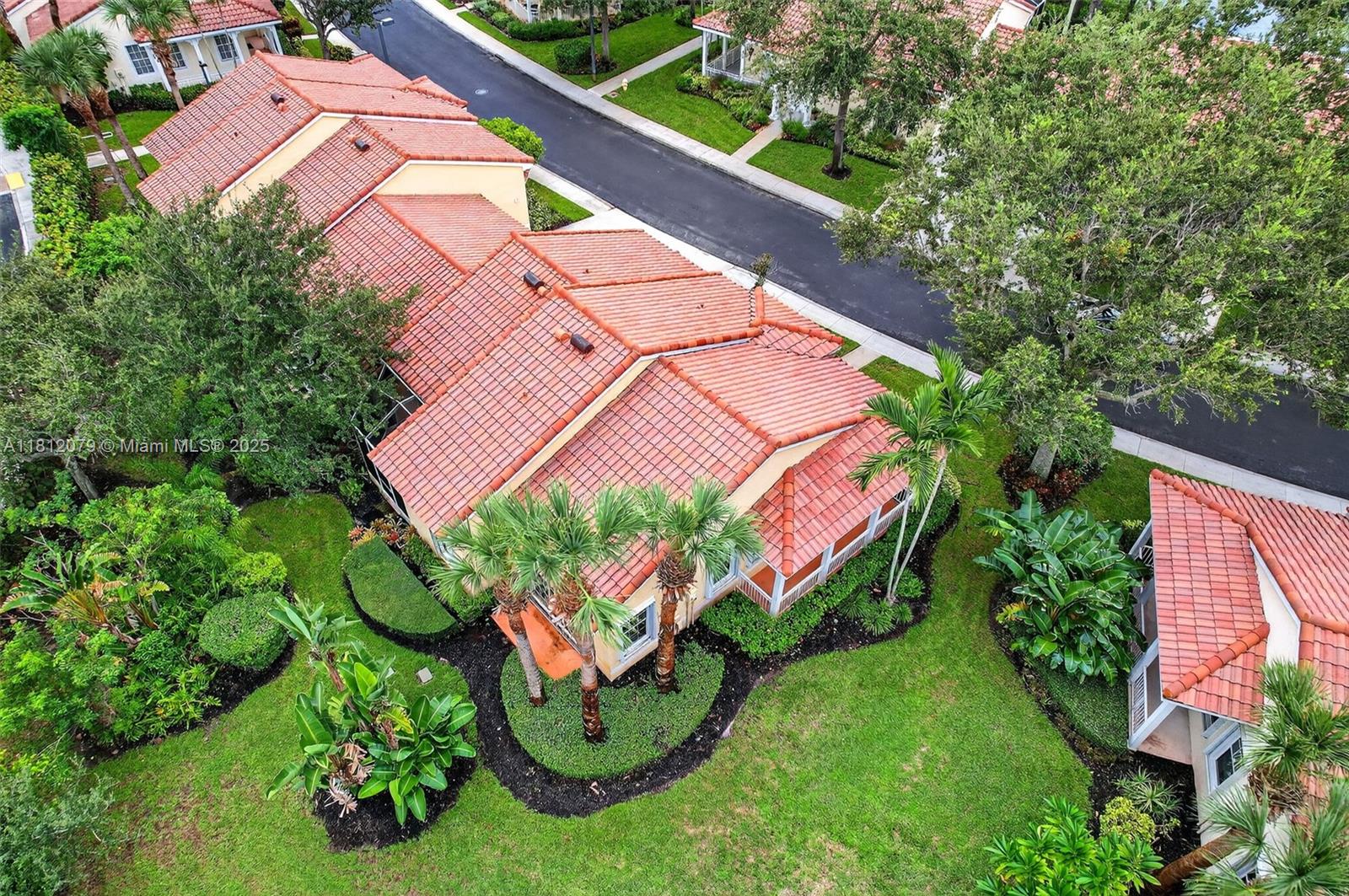 VILLAS AT MANGROVE BAY CO - Residential