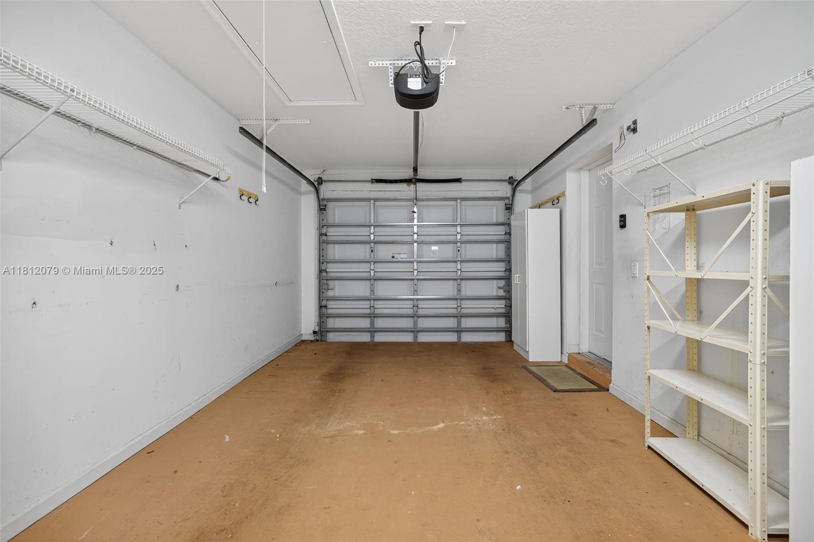 VILLAS AT MANGROVE BAY CO - Residential