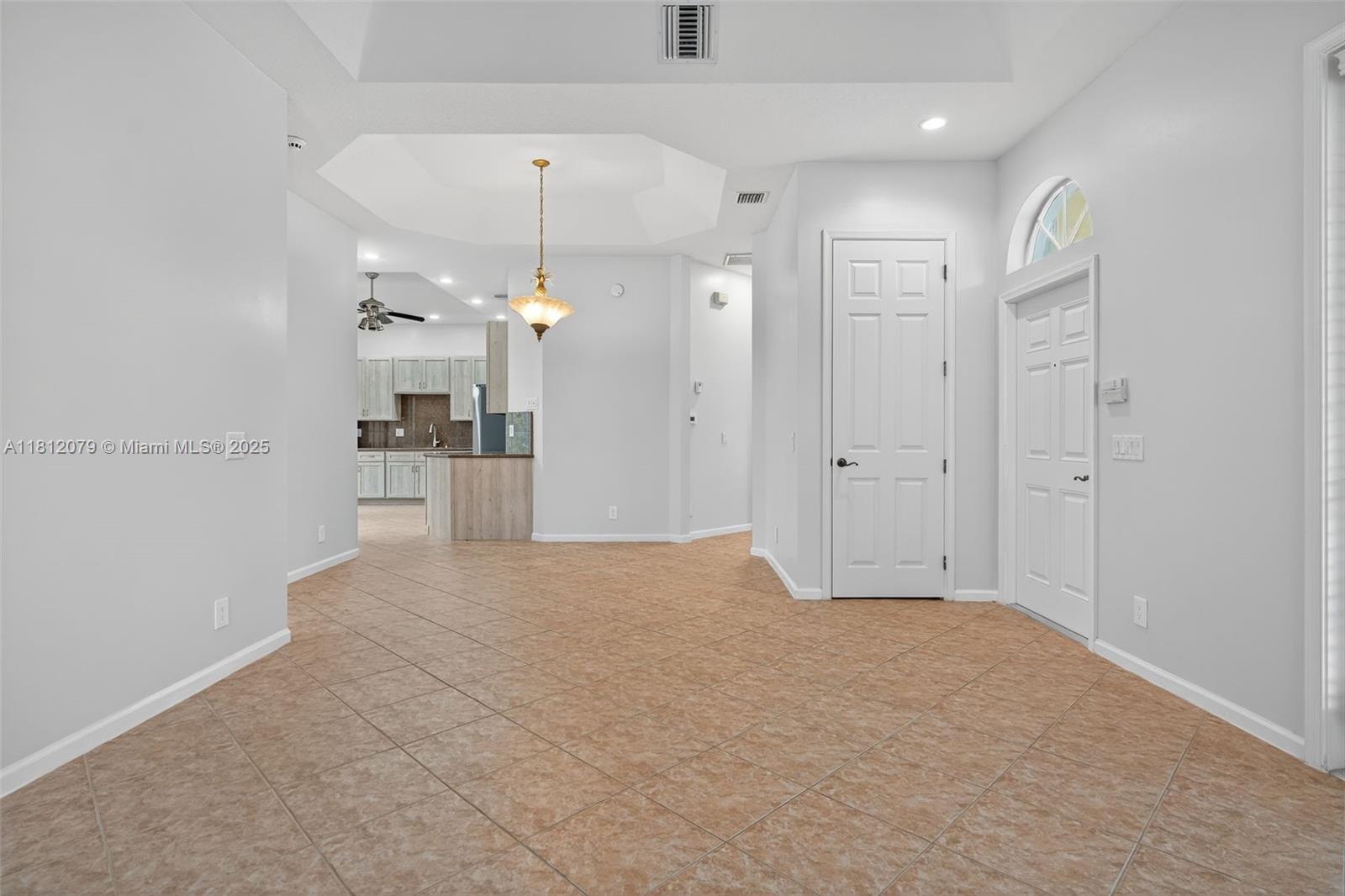 VILLAS AT MANGROVE BAY CO - Residential