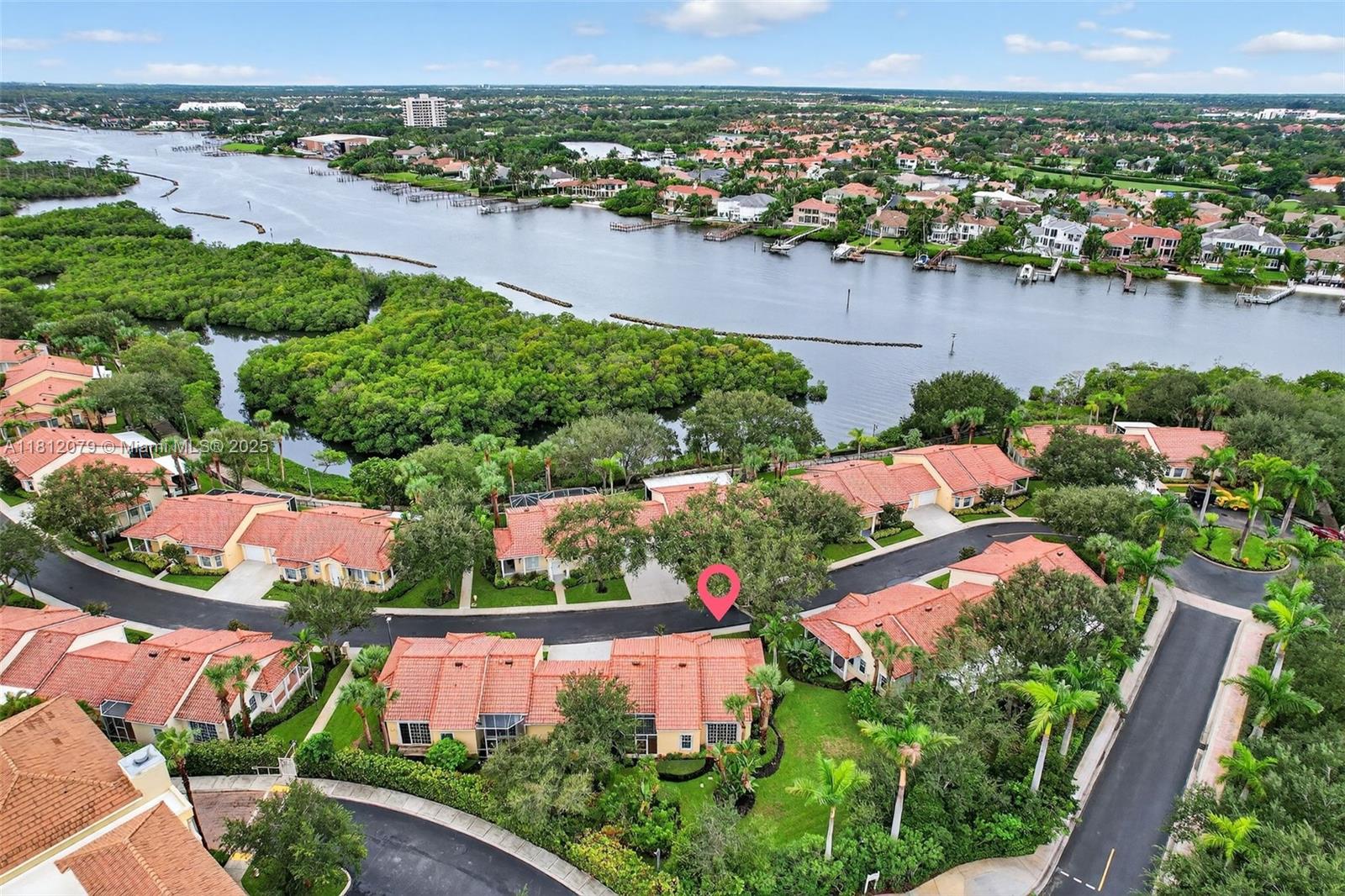 VILLAS AT MANGROVE BAY CO - Residential