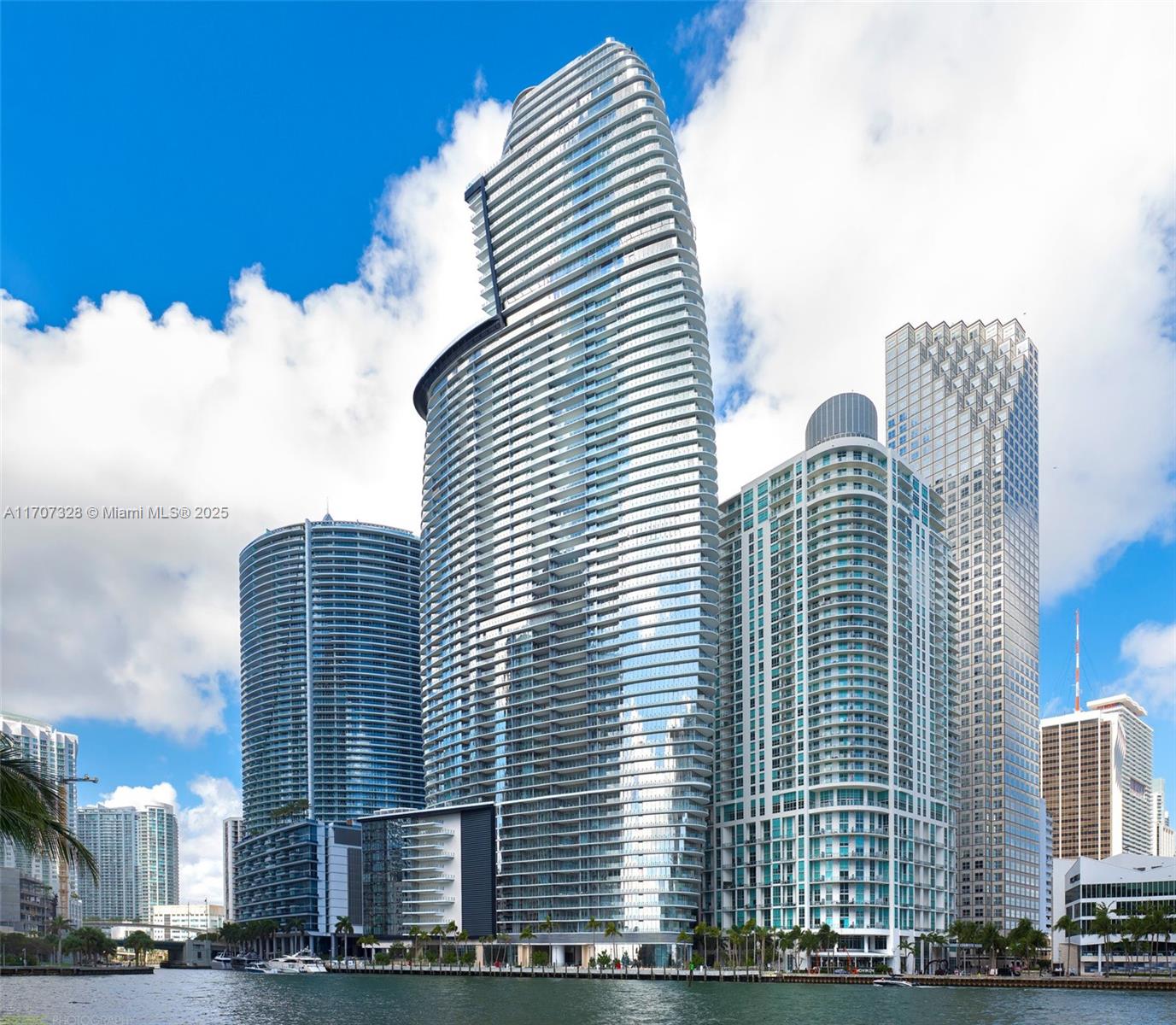 Property for Sale at 300 Biscayne Blvd Way 3406, Miami, Broward County, Florida - Bedrooms: 2 
Bathrooms: 3  - $2,595,000