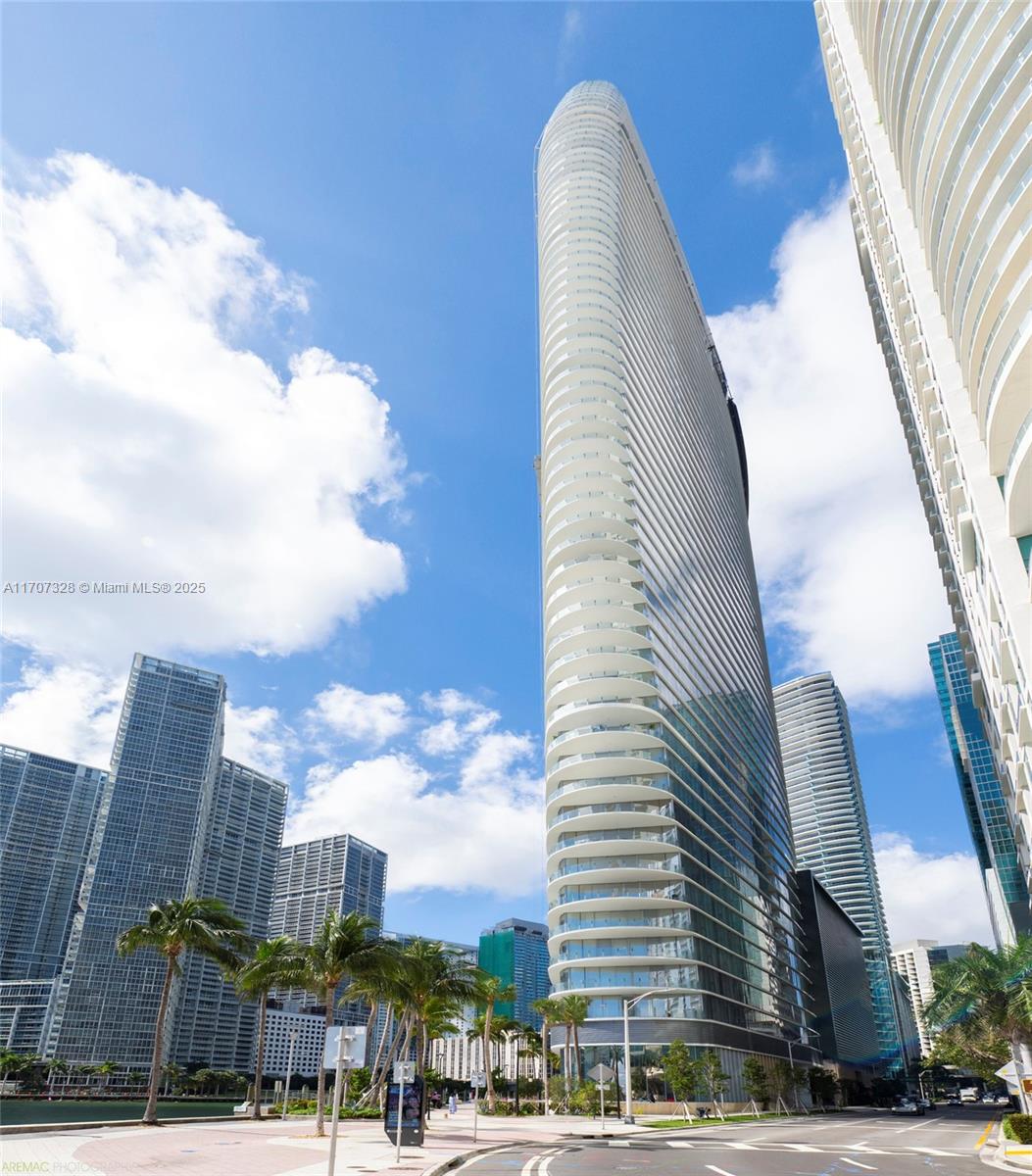 300 Biscayne Blvd Way 3406, Miami, Broward County, Florida - 2 Bedrooms  
3 Bathrooms - 