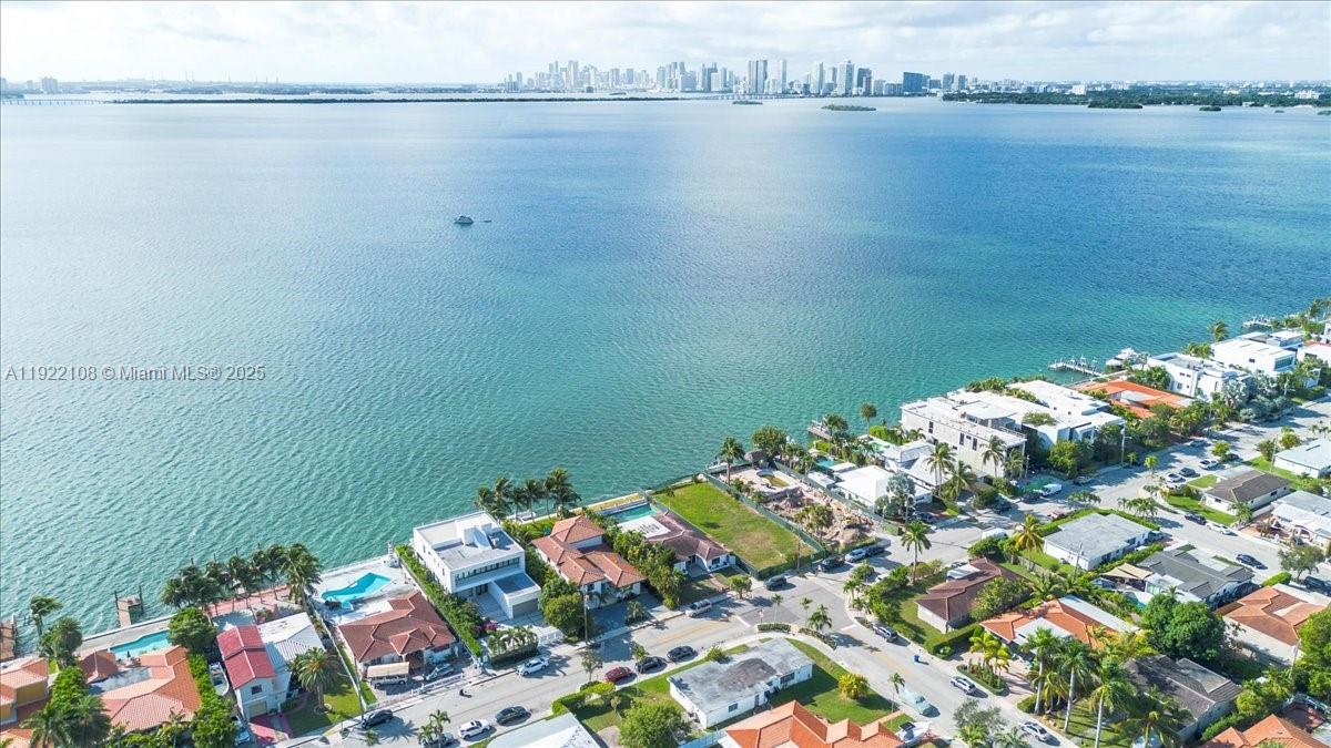 TREASURE ISLAND - Residential