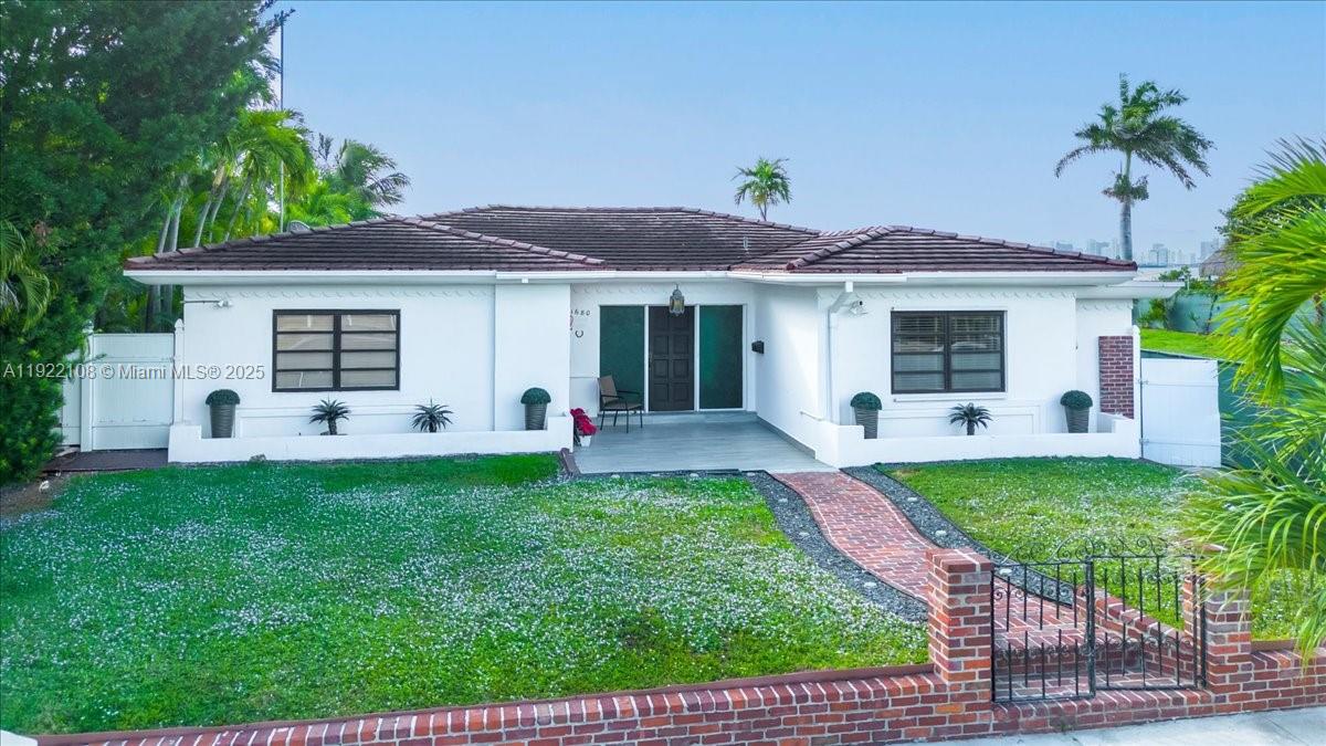 TREASURE ISLAND - Residential