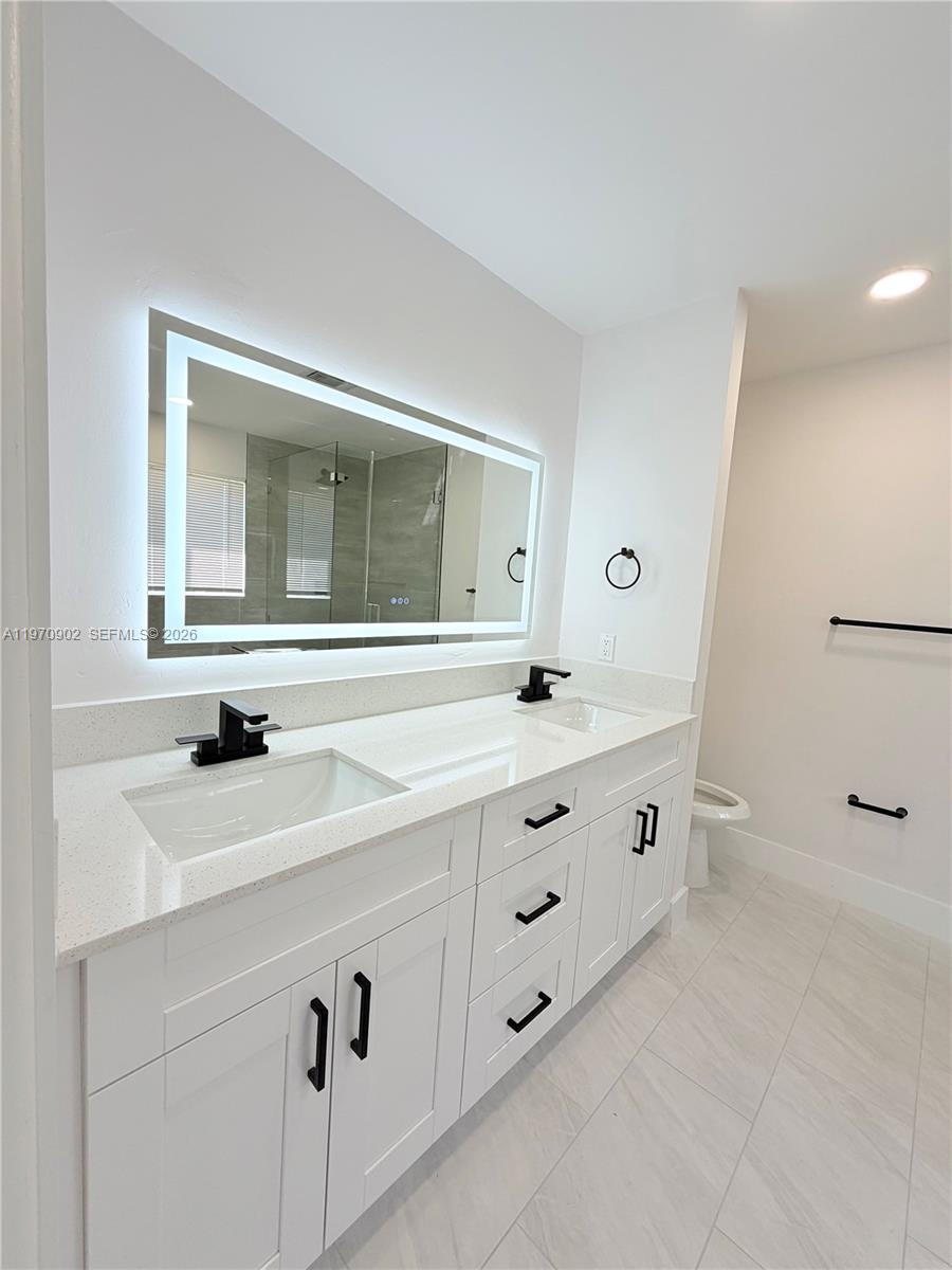 PLAZA ESTATES 3RD SEC - Residential