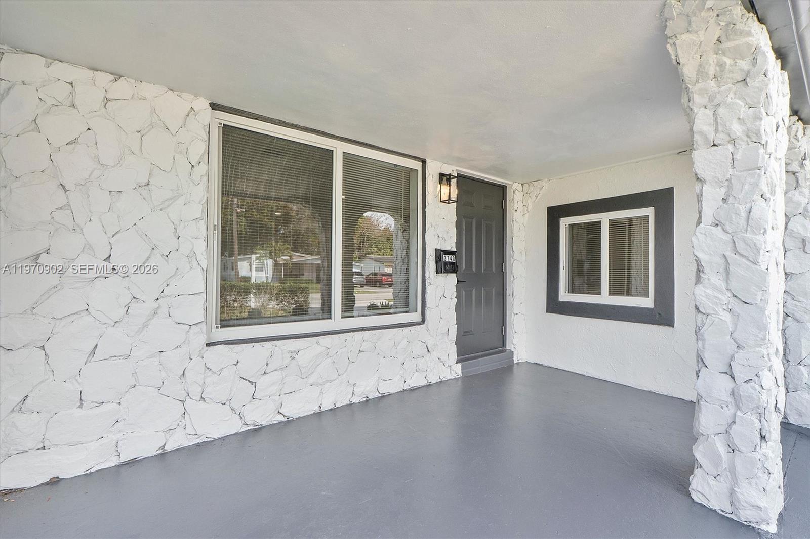 PLAZA ESTATES 3RD SEC - Residential