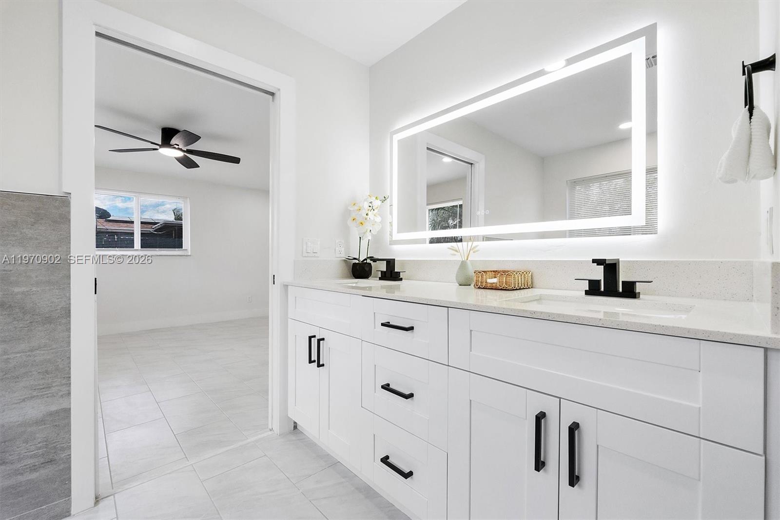 PLAZA ESTATES 3RD SEC - Residential