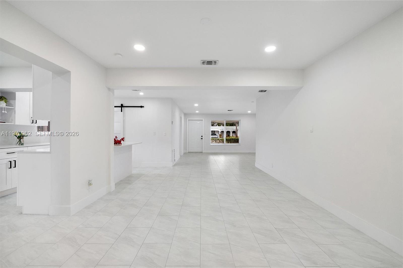 PLAZA ESTATES 3RD SEC - Residential