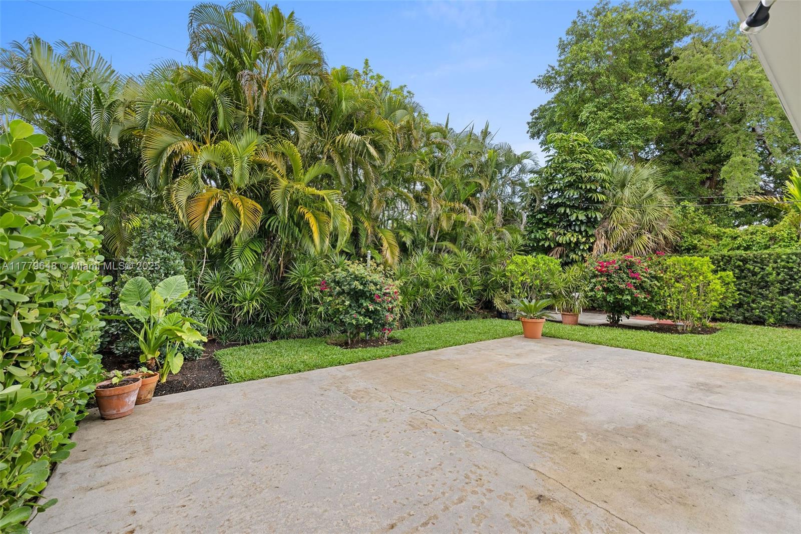 KENSINGTON PARK - Residential