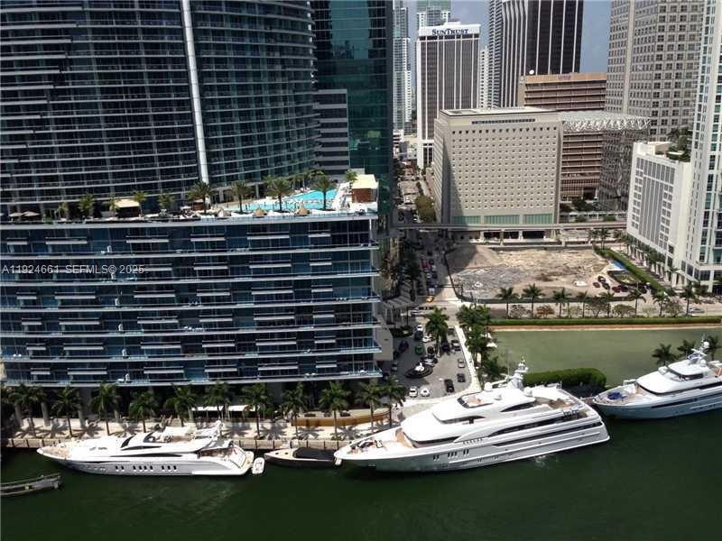 ICON BRICKELL I - Residential Lease