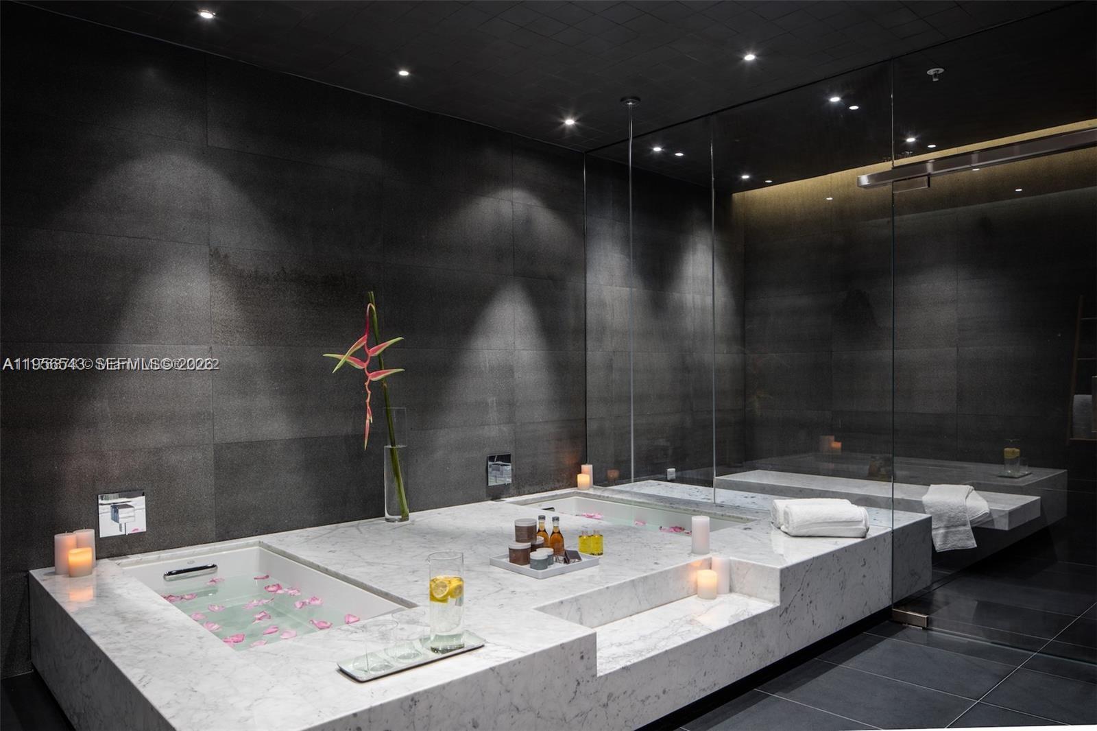 RISE CONDO - Residential