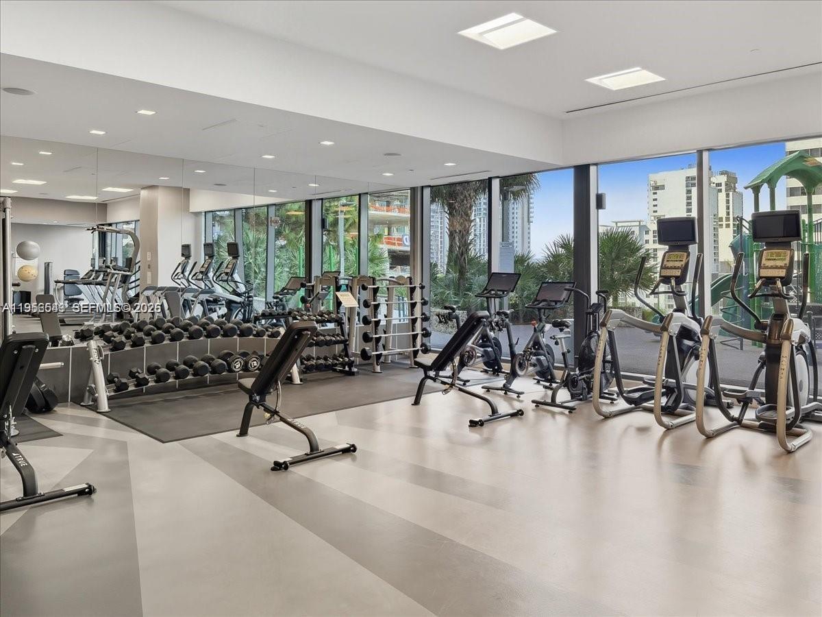 RISE CONDO - Residential