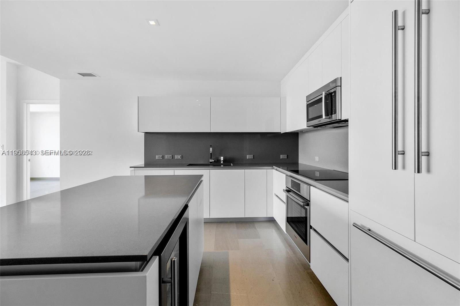 RISE CONDO - Residential